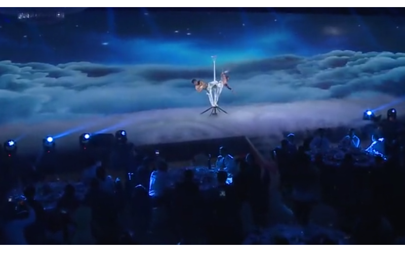 旭派電池2016年代理商大會(huì)太空漫步表演